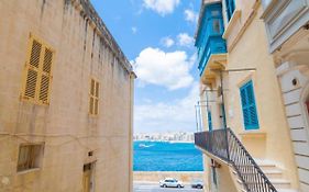 Central Valletta Townhouse-Hosted By Sweetstay